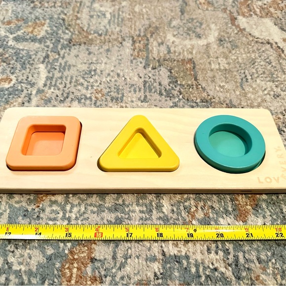 Lovevery Geo Shapes Puzzle - Picture 1 of 5